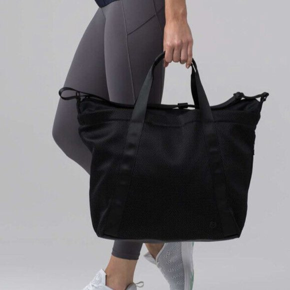 lululemon athletica Handbags - Lululemon Carry the Day Mesh Bag